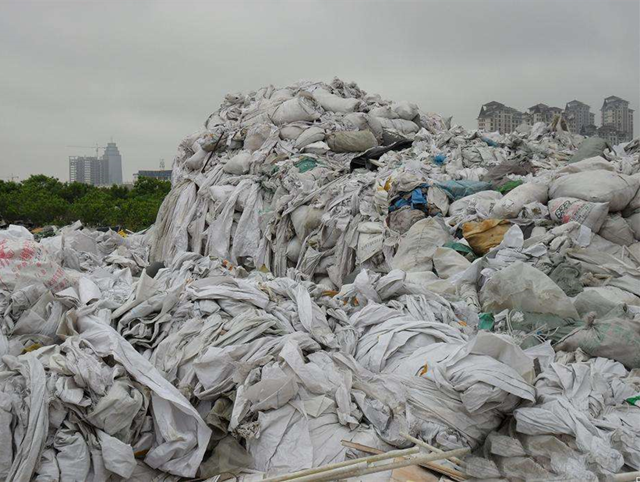 塑料污染亟待解决，回收公司都在选择这条塑料包装破碎清洗线