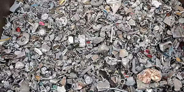 提高金属资源回收利用率，少不了废铝合金撕碎机